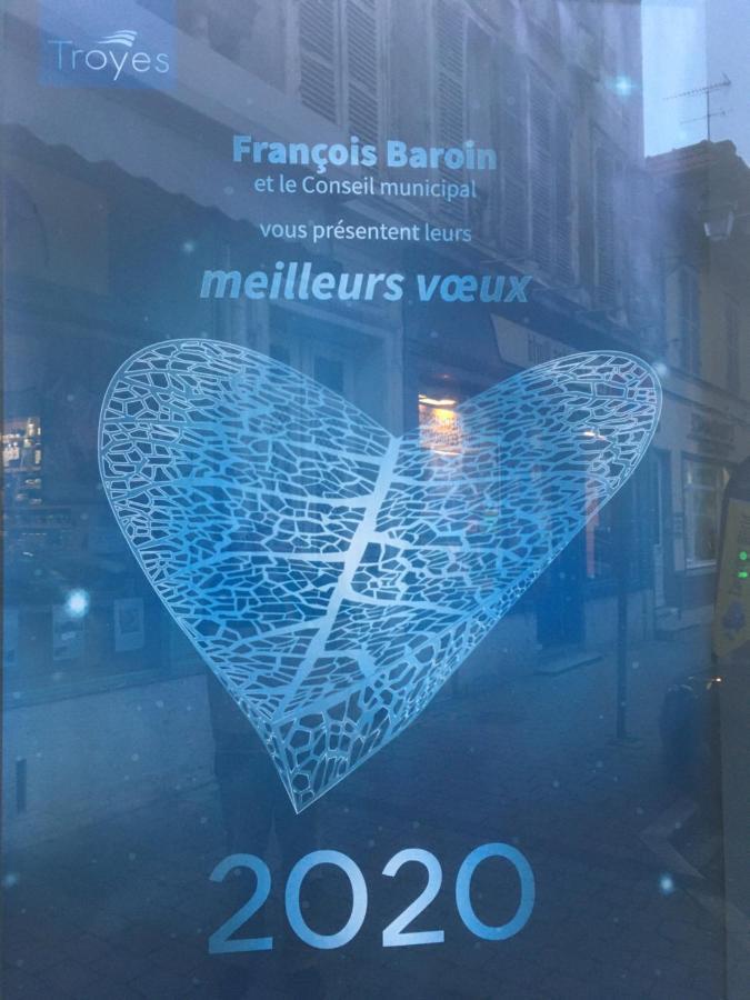 Bulles Champagne Troyes Bouchon Apartamento Exterior foto